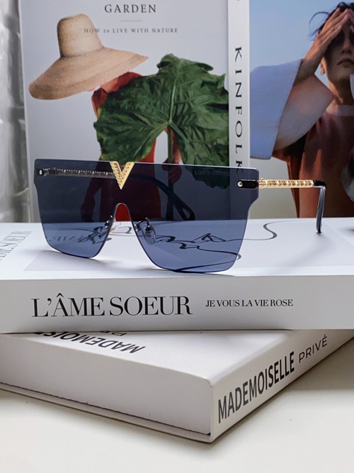 ルイヴィトンサングラス正面デザイン